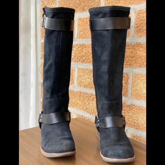 UGG WOMEN DREE BLACK LEATHER BOOTS Sz 7 - Picture 2 of 11